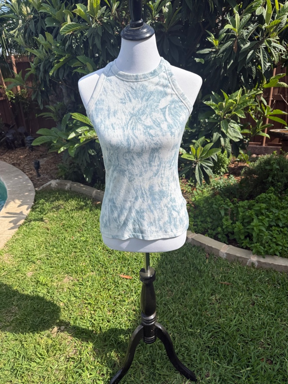 Sleeveless Tie-Dye Ribbed Halter Tank Top - Light Blue